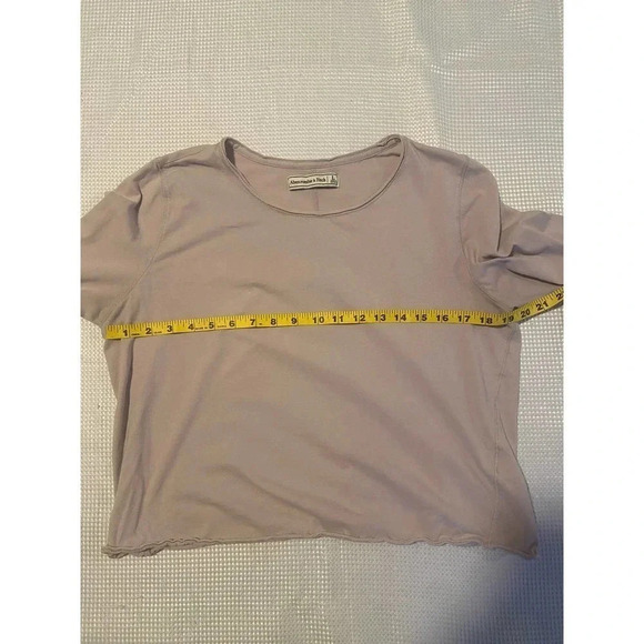 Abercrombie and Fitch Tops Bell Sleeve Tee SIZE L - Picture 3 of 7
